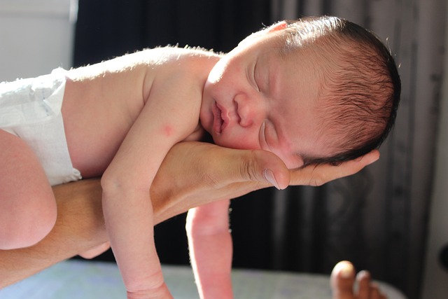 Jak naładować baterię do telefonu poza telefonem? Jak naładować baterię do telefonu poza telefonem?